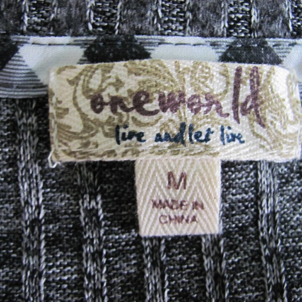 ONE WORLD LIVE & LET LIVE  LADIES CHRISTMAS SWING SHIRT - Picture 7 of 10